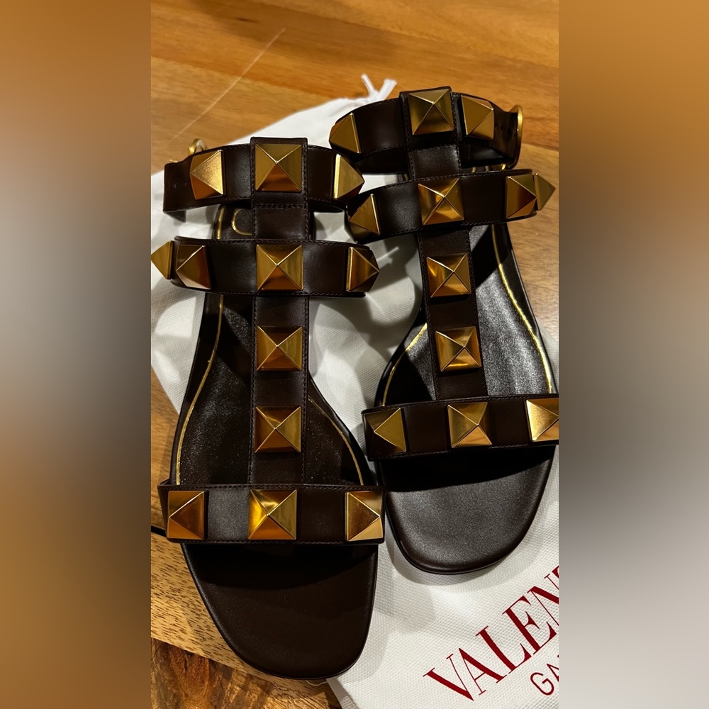 Valentino Roman Stud Sandal - Picture 3 of 6